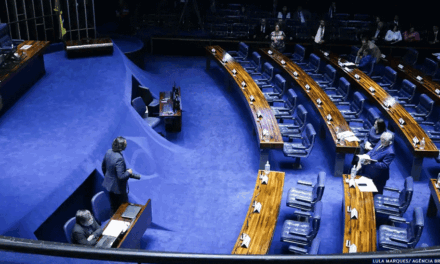 Presidente do Senado pede ao governo retirada da urgência do projeto da reforma tributária