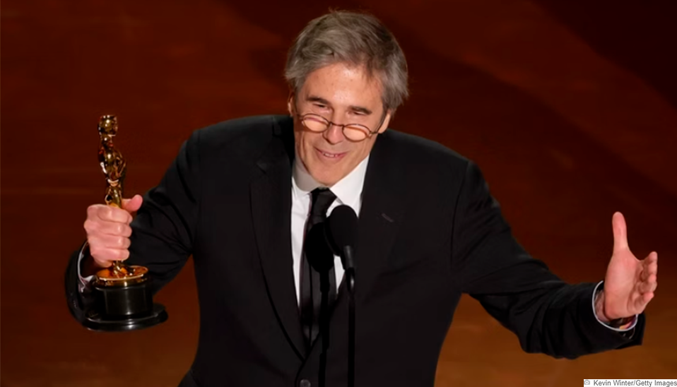 Walter Salles precisa pagar imposto para trazer Oscar ao Brasil?