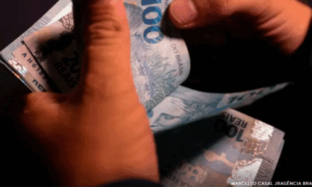 Brasileiros já pagaram R$ 2,5 trilhões em impostos em 2025