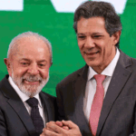 Presidente sanciona lei que amplia isenção do Imposto de Renda para quem ganha até R$ 5 mil