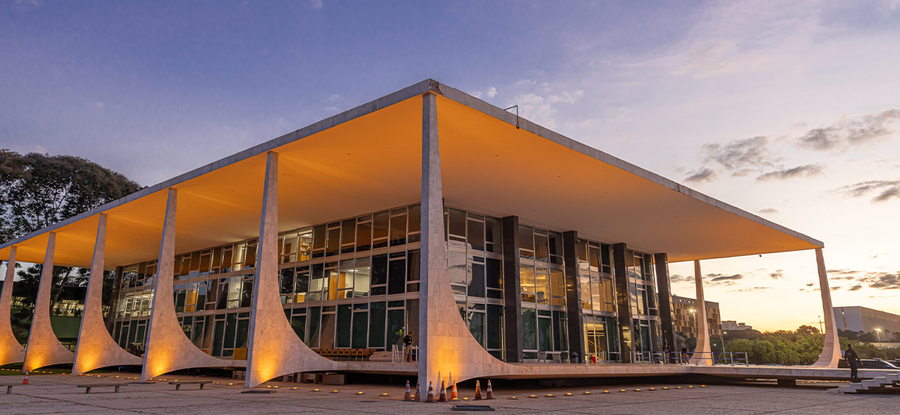 STF suspende julgamento sobre ICMS presumido no PIS/Cofins após sustentações